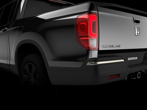 Reinvention of A.H.M.C. continues with Detroit debut of 2017 Honda Ridgeline pickup