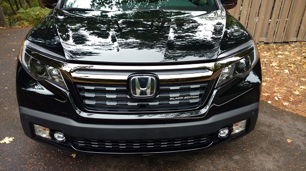 2017 Honda Ridgeline only IIHS Top Safety Pick + pickup truck to date