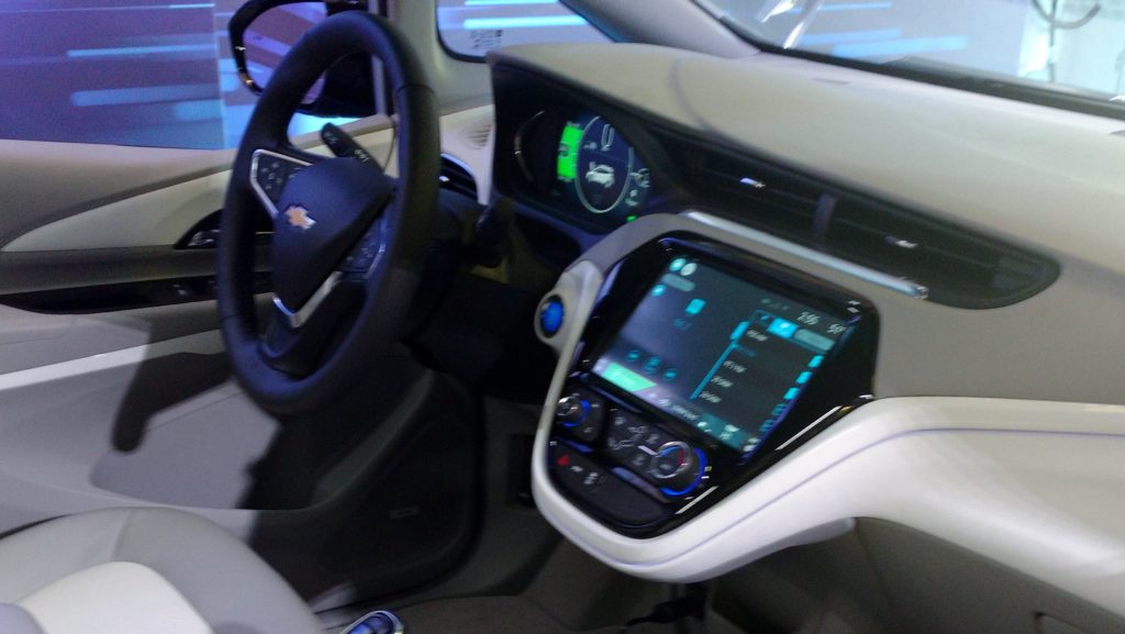 2017_Chevy_Bolt_Interior