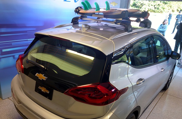 2017_Chevy_Bolt_Hatchback